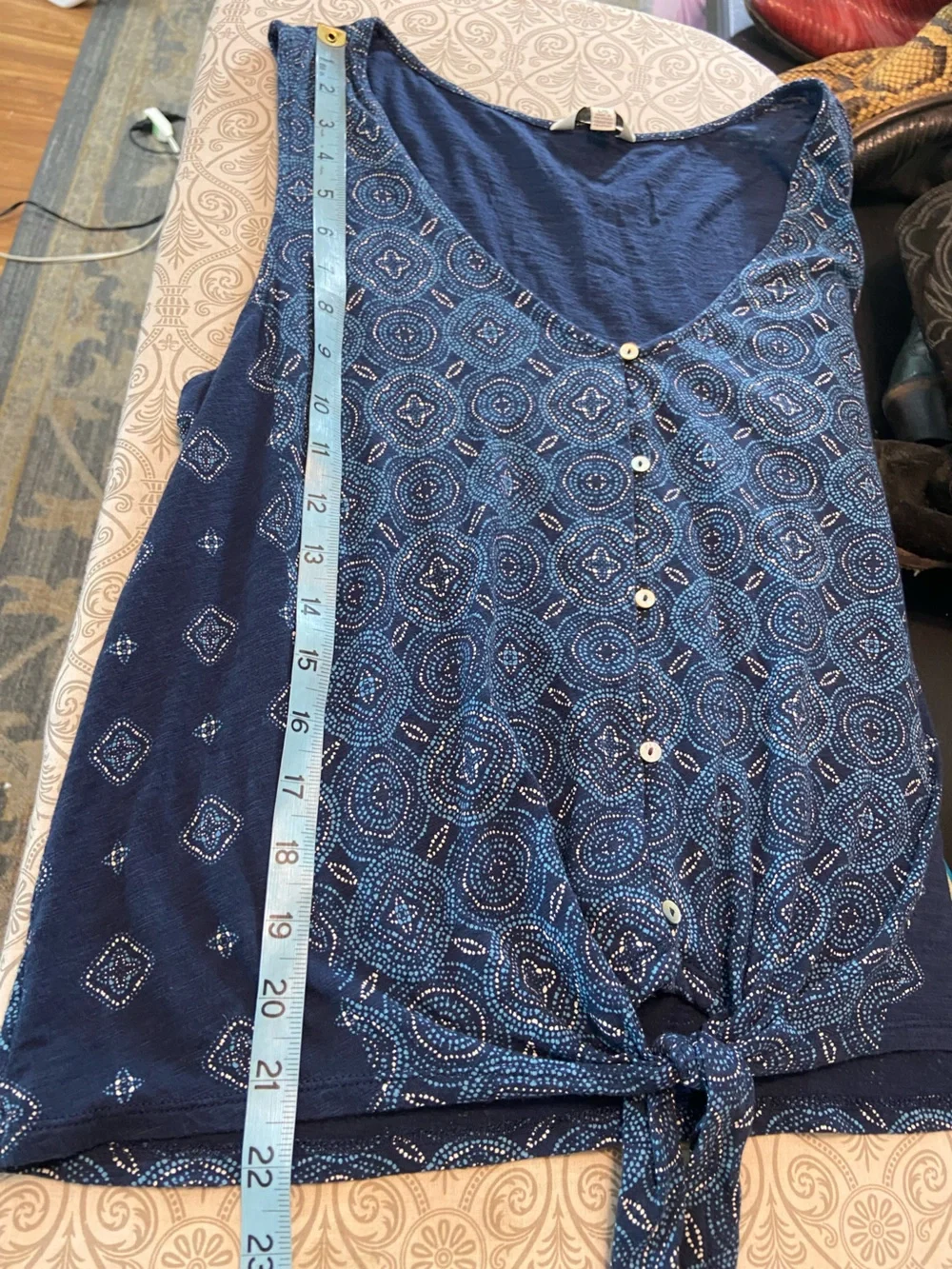 Lucky Brand Geometric Mosaic Tank Top Tie Button Down Large L Blue